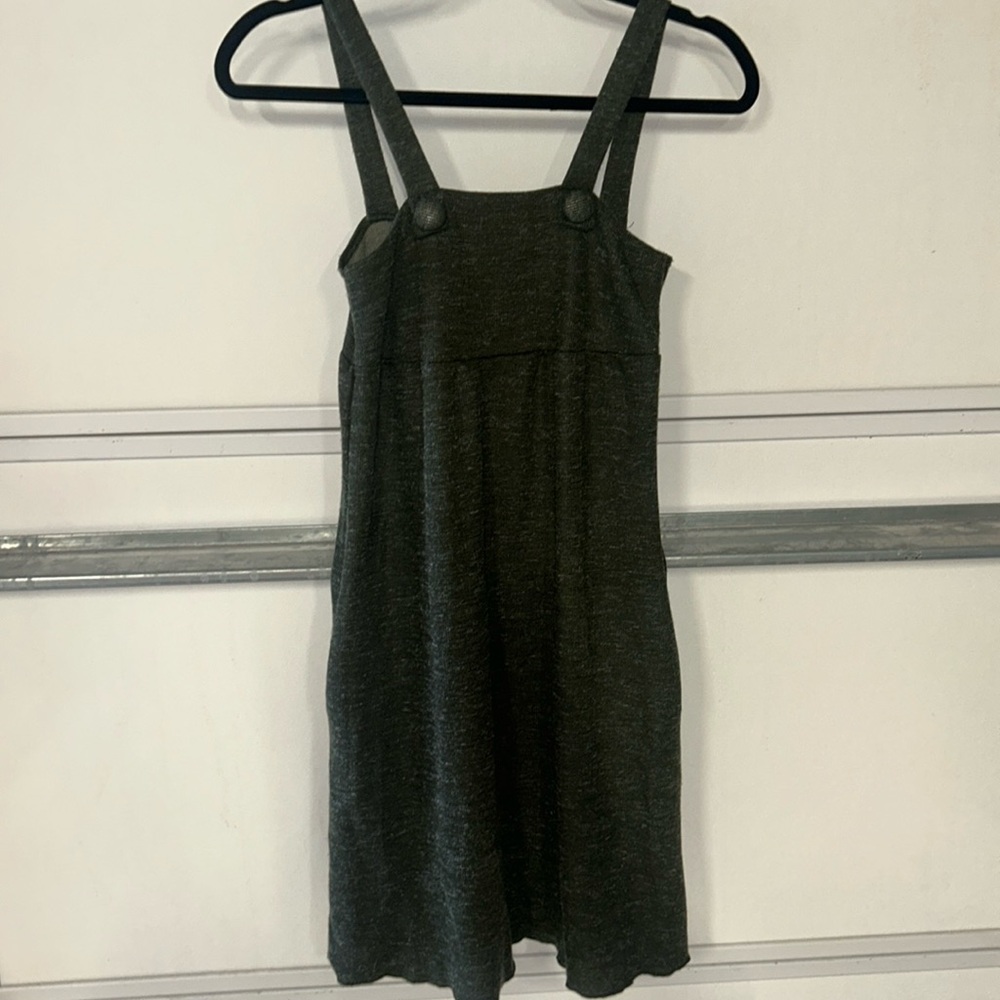 Soft button green dress with pockets